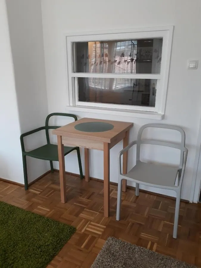 Eszterlanc Apartman Eger Apartment